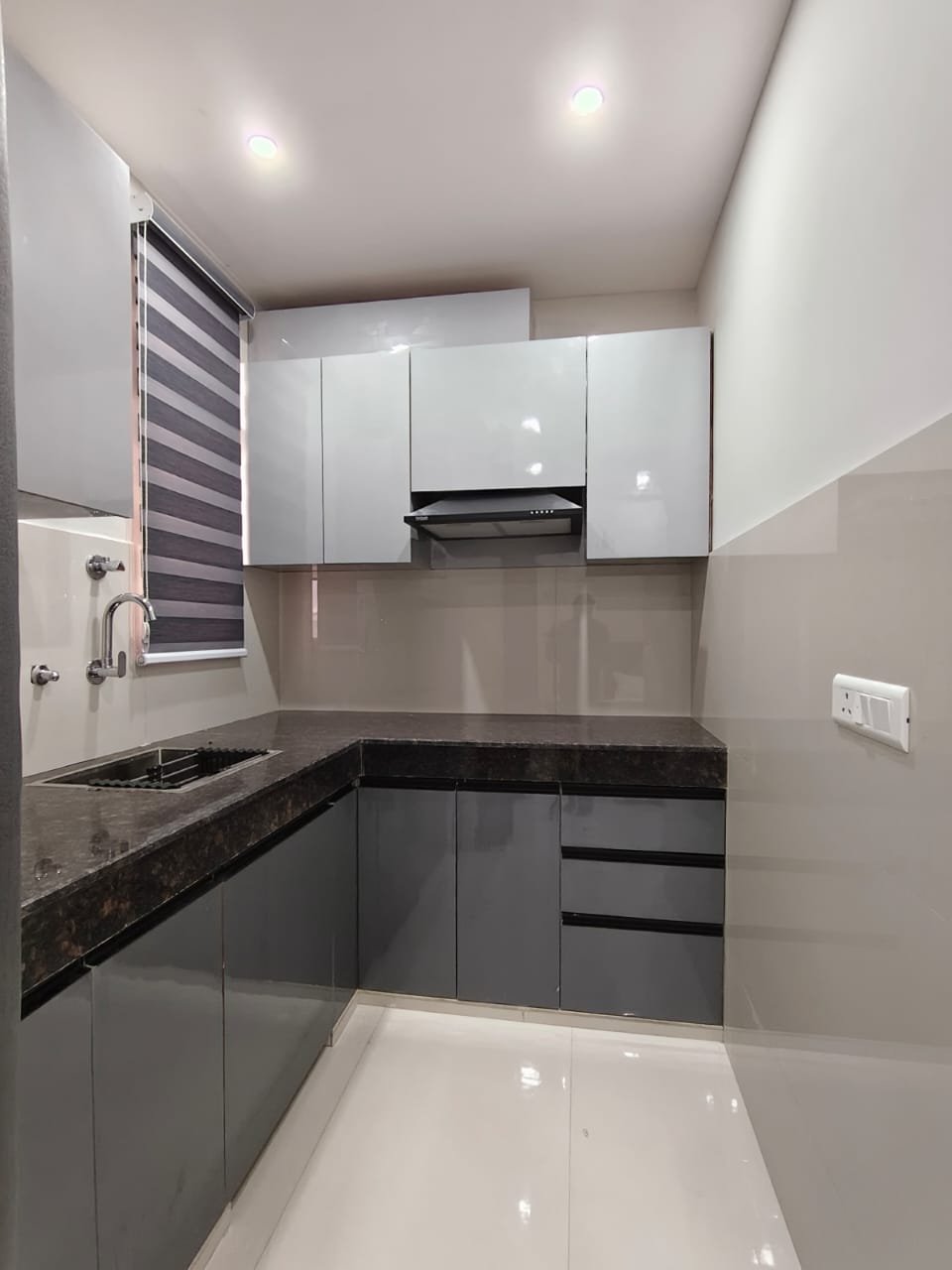 1 RK + 1 bhk in Sushantlok, Gurgaon photo